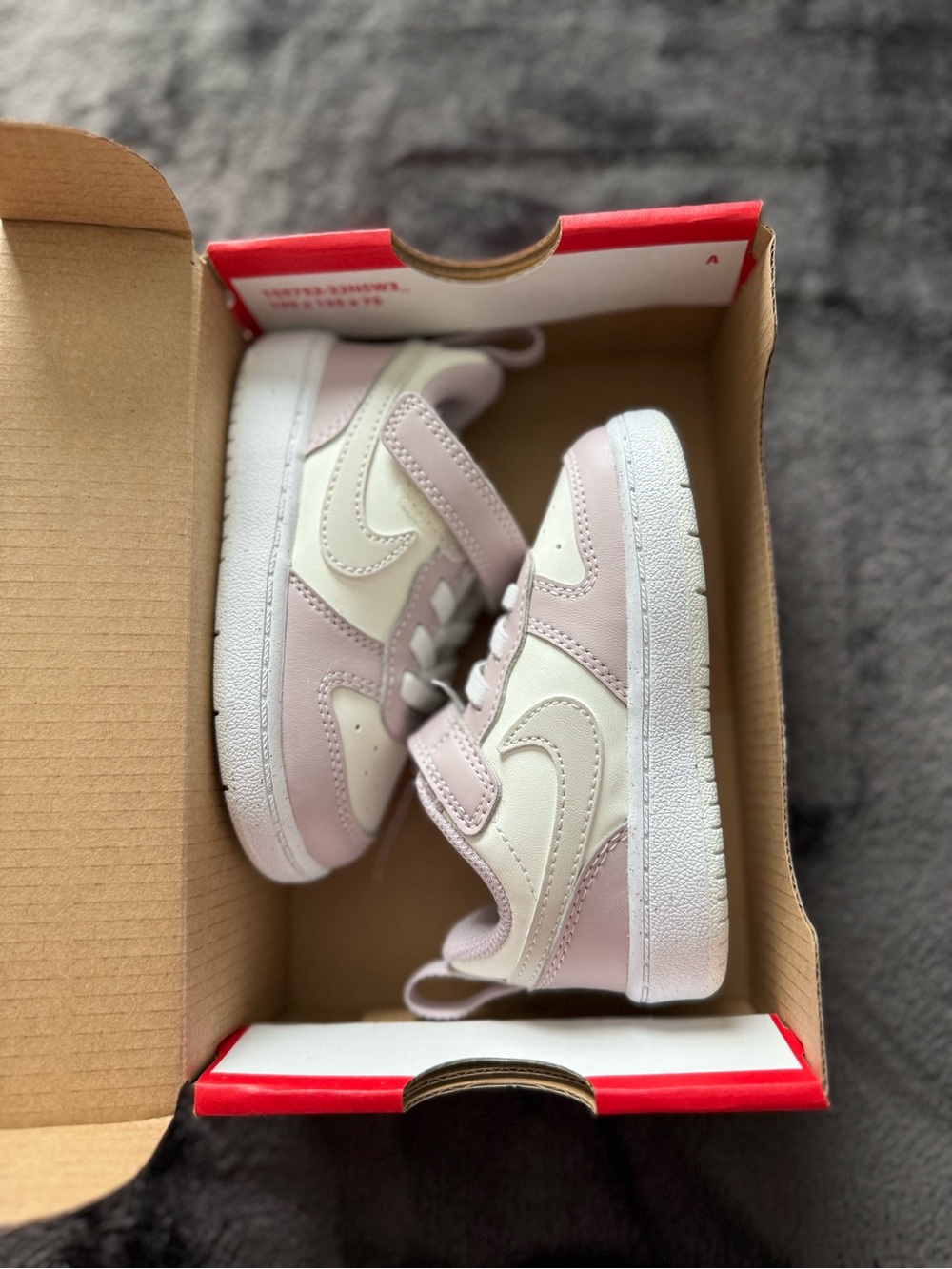 New in box Nike Kids purple and White low court borough recraft sneakers - Picture 8 of 8